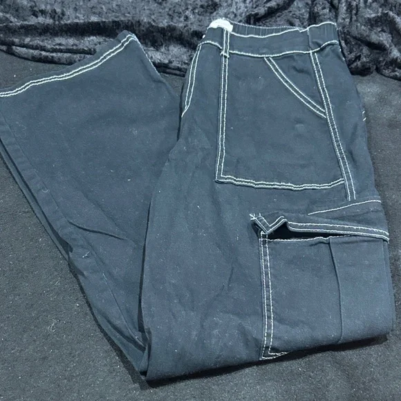 Black Ultra Stretchy Juniors Cargo Pants with White Stitching - Picture 5 of 8